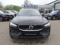 gebraucht Volvo V60 CC Ultimate B4 AWD B&W/AHK/360°