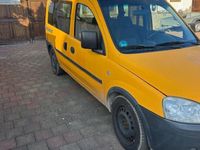 Second-hand Opel Combo 75 CP (55 kW) 2011 Galben Monovolum