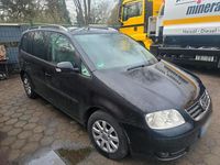 Gebraucht VW Touran 140 PS (102 kW) 2004 Schwarz Van / Kleinbus