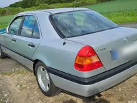Gebraucht Mercedes C180 AMG 122 PS (89 kW) 1993 Silber Limousine