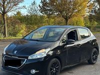 Gebraucht Peugeot 208 82 PS (60 kW) 2012 Schwarz Kleinwagen