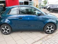Gebraucht Fiat 500e Action 69 kW (95 PS) 2023 Grün Kleinwagen