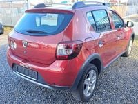 Gebraucht Dacia Sandero Prestige 90 PS (66 kW) 2014 Rot SUV