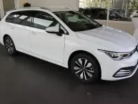 Gebraucht VW Golf VIII Move 150 PS (110 kW) 2024 Weiß (pure white) Kombi