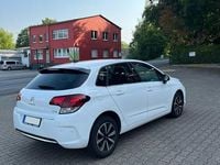 Gebraucht Citroën C4 120 PS (88 kW) 2018 Weiß Limousine