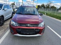 Gebraucht Lada Kalina 100 PS (73 kW) 2018 Rot Kleinwagen