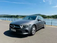 Gebraucht Mercedes A200 163 PS (119 kW) 2018 Grau Kleinwagen