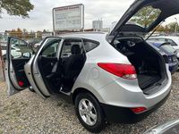 Gebraucht Hyundai ix35 Edition 135 PS (99 kW) 2012 Silber SUV