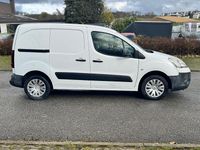 Gebraucht Citroën Berlingo Attraction 75 PS (55 kW) 2012 Weiß Van / Kleinbus