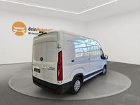 Second-hand Maxus V90 148 CP (108 kW) 2024 Alb Van