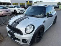 Gebraucht Mini John Cooper Works 184 PS (135 kW) 2011 Weiß Kleinwagen