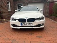 Gebraucht BMW 318 143 PS (105 kW) 2014 Weiß Limousine