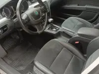Gebraucht Skoda Superb Elegance 170 PS (125 kW) 2012 Schwarz Kombi
