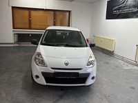 Gebraucht Renault Clio IV 75 PS (55 kW) 2012 Weiß Kleinwagen