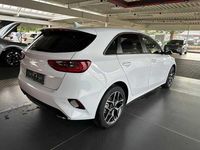 Neu Kia Ceed Style 140 PS (102 kW) 2025 Weiß Kleinwagen