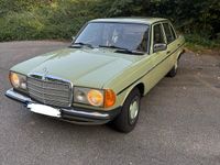 Gebraucht Mercedes 250 129 PS (94 kW) 1978 Grün Limousine