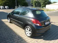 Gebraucht Peugeot 207 Tendance 95 PS (69 kW) 2010 Schwarz Limousine