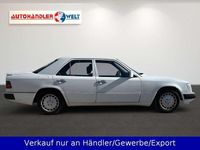 Gebraucht Mercedes E200 118 PS (86 kW) 1991 Weiß Limousine