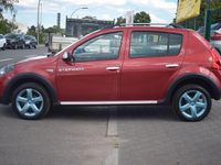 Używany Dacia Sandero Stepway 84 KM (61 kW) 2012 Czerwony SUV
