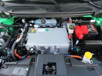 Gebraucht Renault 5 E-Tech Komfort 110 kW (150 PS) 2024 Pop green! metallic, dach blac Kleinwagen