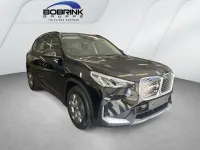 Neu BMW iX1 Performance 230 kW (313 PS) 2026 Schwarz SUV