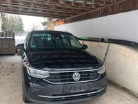 Gebraucht VW Tiguan Life 150 PS (110 kW) 2021 Schwarz SUV