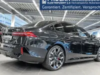 Second-hand BMW i5 Comfort Edition 442 kW (601 CP) 2024 Negru Berlinǎ