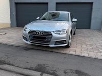 Second-hand Audi A4 150 CP (110 kW) 2017 Argintiu Berlinǎ