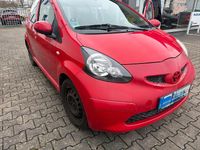 Gebraucht Toyota Aygo 69 PS (50 kW) 2008 Rot Kleinwagen