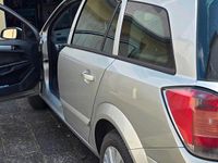 Gebraucht Opel Astra 90 PS (66 kW) 2006 Silber Kombi