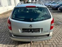 Gebraucht Renault Laguna GrandTour Dynamique 120 PS (88 kW) 2003 Silber Kombi