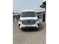 Second-hand Maxus V90 148 CP (108 kW) 2024 Alb Van