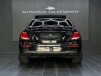 Gebraucht Mercedes E220 AMG 194 PS (142 kW) 2018 Schwarz Limousine
