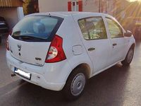 Gebraucht Dacia Sandero 75 PS (55 kW) 2009 Weiß Limousine