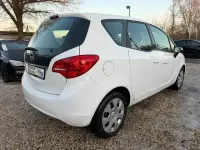 Gebraucht Opel Meriva Edition 101 PS (74 kW) 2017 Weiß Van / Kleinbus