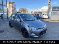 Gebraucht Hyundai i20 86 PS (63 kW) 2014 Grün Kleinwagen