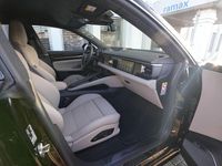 Gebraucht Porsche Macan Turbo 469 kW (639 PS) 2025 Tiefschwarz met. SUV