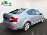 Gebraucht Skoda Octavia Elegance 140 PS (102 kW) 2014 Silber Kleinwagen