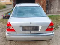 Gebraucht Mercedes C220 150 PS (110 kW) 1994 Silber Limousine