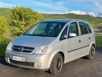 Używany Opel Meriva 101 KM (74 kW) 2003 Srebrny Minivan
