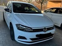 Gebraucht VW Polo 2018 Weiß Kleinwagen