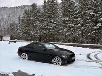 Gebraucht BMW 320 177 PS (130 kW) 2009 Schwarz Coupé