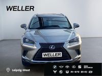 Gebraucht Lexus NX300h E-FOUR 155 PS (114 kW) 2019 Silber SUV