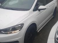 Używany VW Touran 150 KM (110 kW) 2018 Biały Minivan