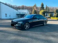 Używany Mercedes E220 AMG 194 KM (142 kW) 2017 Czarny Sedan/Limuzyna