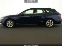 Gebraucht Audi A4 Advanced 204 PS (150 kW) 2023 Navarrablau metallic Kombi