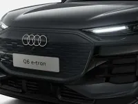 Nouă Audi Q6 e-tron Ambiente 185 kW (252 CP) 2026 Gri SUV