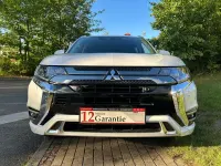 Gebraucht Mitsubishi Outlander P-HEV Plus 224 PS (164 kW) 2019 Weiß SUV