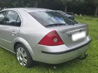 Gebraucht Ford Mondeo 101 PS (74 kW) 2003 Silber Limousine