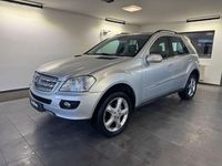 Gebraucht Mercedes ML320 224 PS (164 kW) 2007 Silber SUV